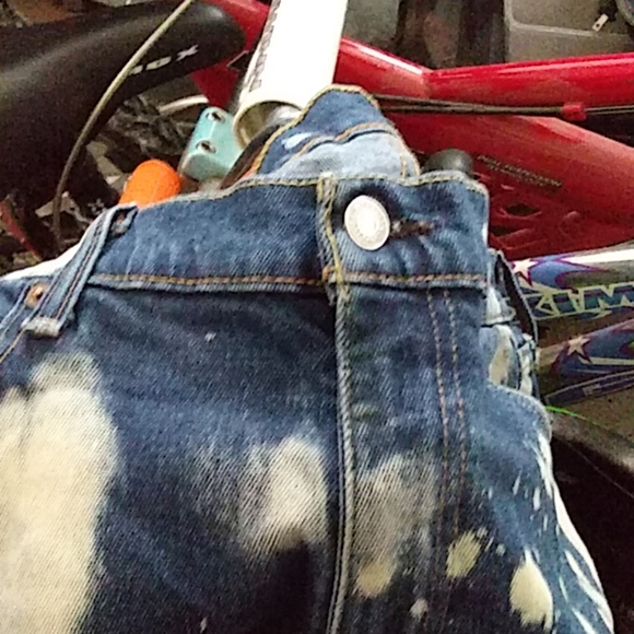 levis - Picture 3 of 5